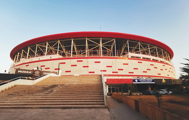 前往水晶宮 前往水晶宮